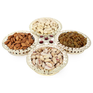 Illustration for article titled Savour the Sweetness of the Festival
with popular Diwali Sweets Online